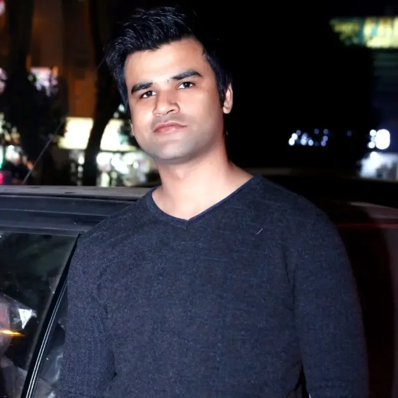 Waqar Ahmed, Developer and Team Lead at Generation Web